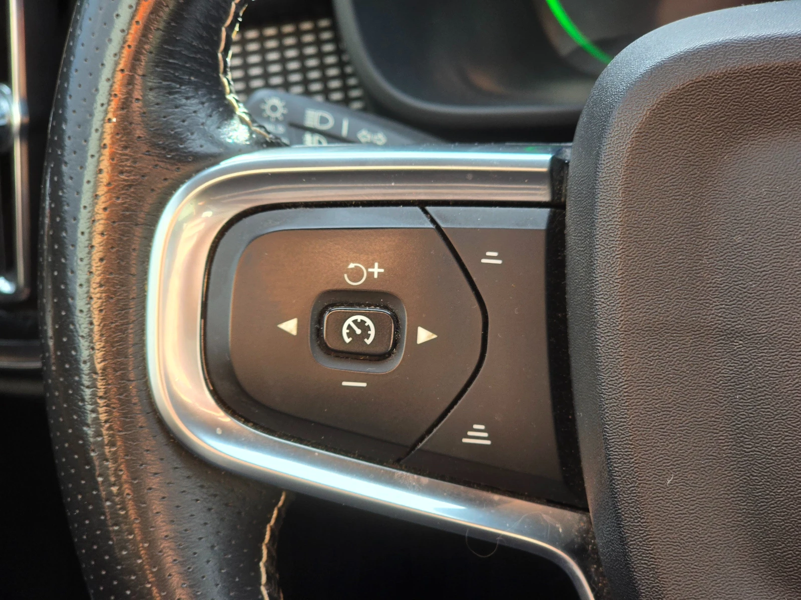 Volvo XC40 Recharge P8 AWD | Mobile.bg � ����������� 12