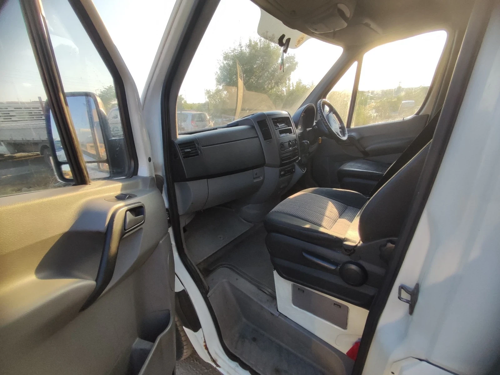 Mercedes-Benz Sprinter 311 Хладилен - изображение 9