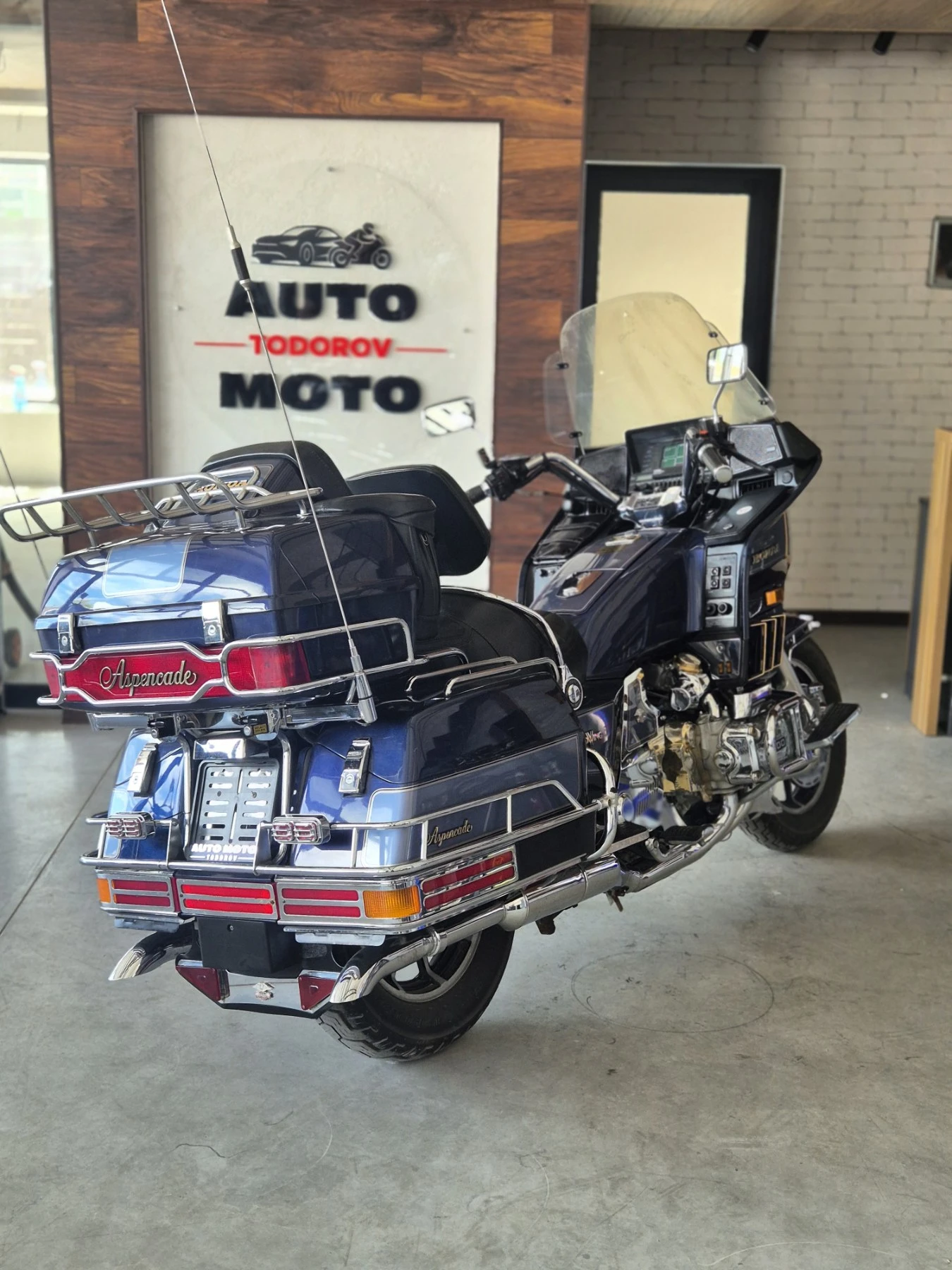 Honda Gold Wing GL1200 ASPENCADE! Нов внос от ШВЕЙЦАРИЯ!!!, снимка 7 - Мотоциклети и мототехника - 54609064