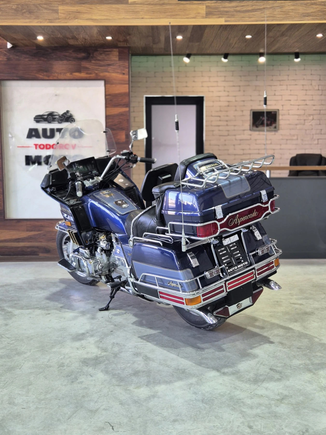 Honda Gold Wing GL1200 ASPENCADE! Нов внос от ШВЕЙЦАРИЯ!!!, снимка 5 - Мотоциклети и мототехника - 54609064