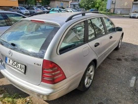 Mercedes-Benz 220 C 220, снимка 4