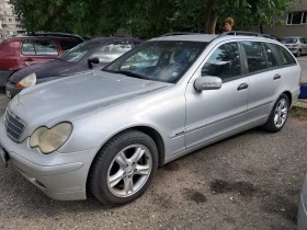 Mercedes-Benz 220 C 220, снимка 2