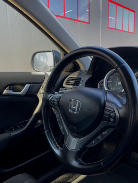 Обява за продажба на Honda Accord 2.2 i-dtec * REALNI KM* (Facelift) ~17 999 лв. - изображение 11