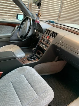 Обява за продажба на Mercedes-Benz C 180 mercedes c180 ~2 999 лв. - изображение 6