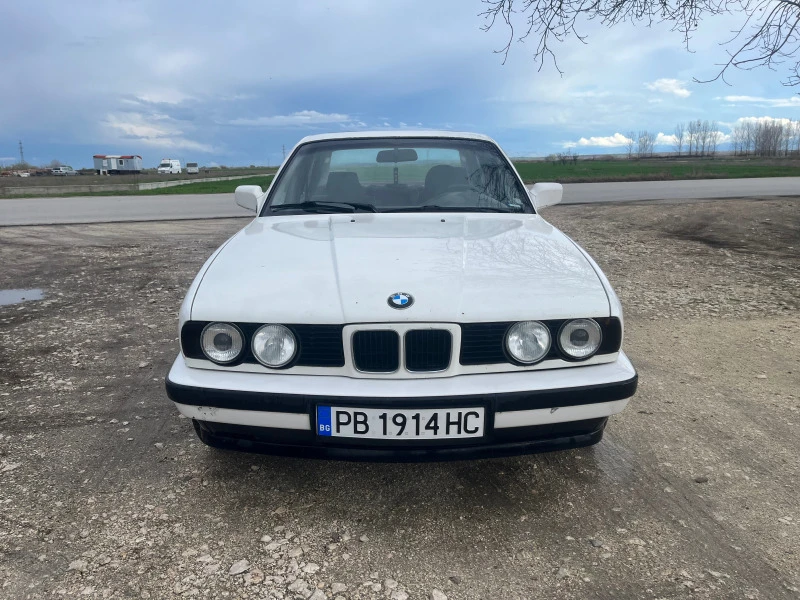 BMW 520, снимка 5 - Автомобили и джипове - 43280544