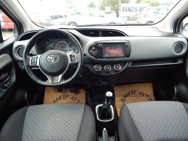 Toyota Yaris 1.3i* EURO5* , снимка 13 - Автомобили и джипове - 45715690