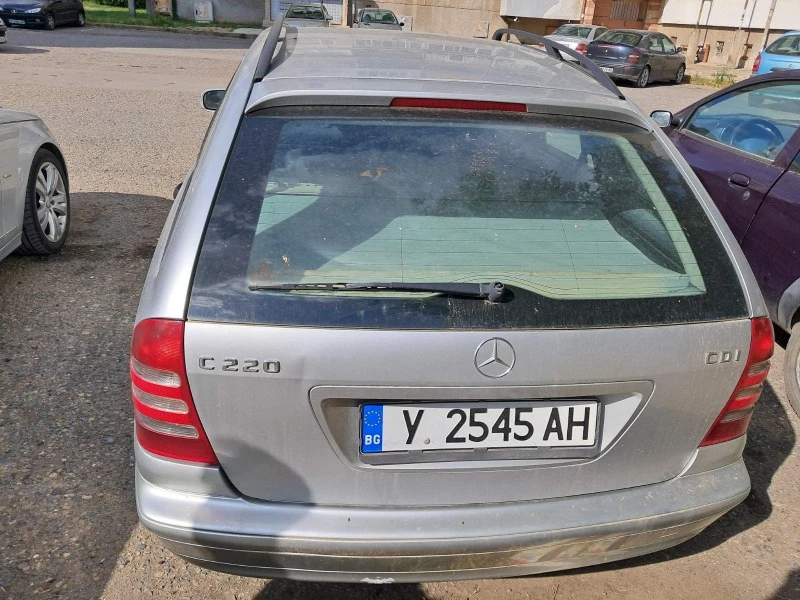 Mercedes-Benz 220 C 220, снимка 5 - Автомобили и джипове - 46377114