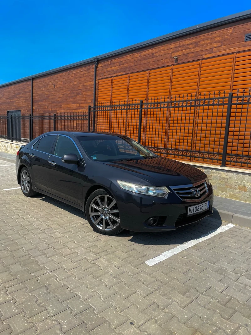 Honda Accord 2.2idtec| Automatic| Facelift| ОБСЛУЖЕН| ВСИЧКО ПЛ, снимка 1 - Автомобили и джипове - 47233668