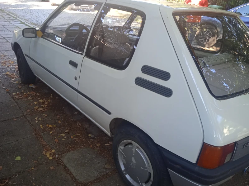 Peugeot 205 205, снимка 2 - Автомобили и джипове - 47335449