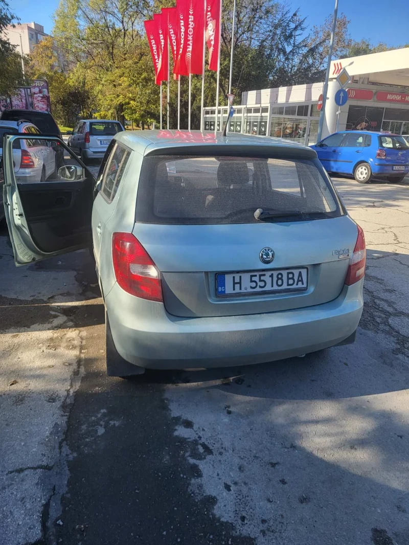 Skoda Fabia, снимка 2 - Автомобили и джипове - 47996259