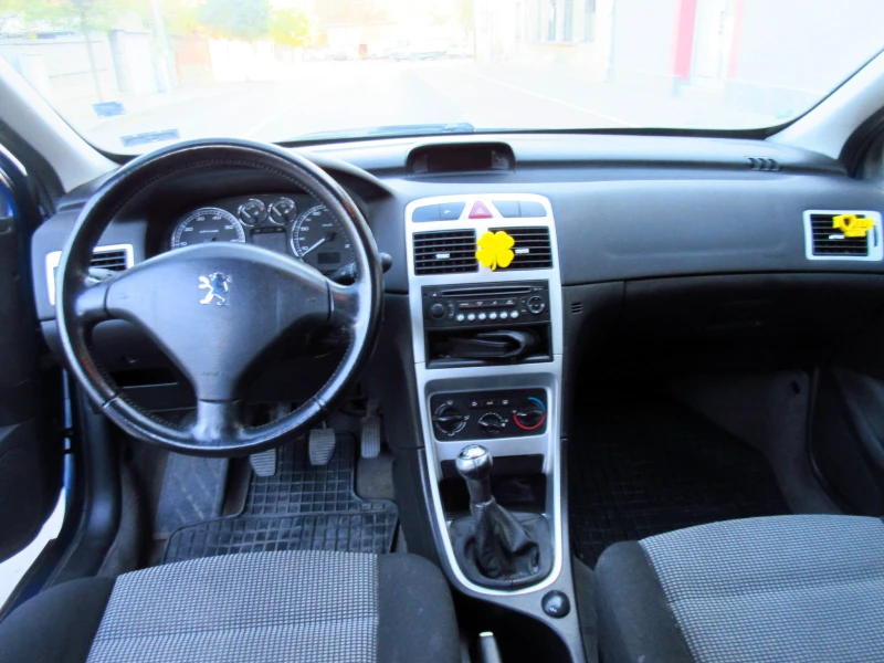 Peugeot 307 1.4i Facelift, снимка 11 - Автомобили и джипове - 48011100