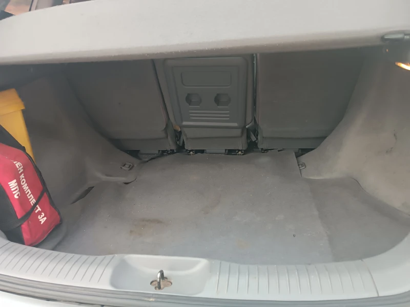 Nissan Almera tino, снимка 9 - Автомобили и джипове - 51913269