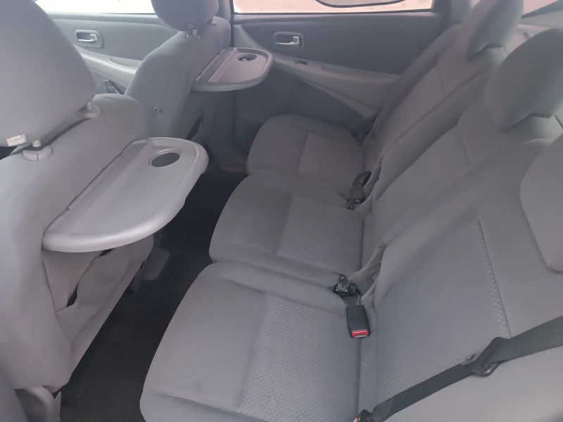 Nissan Almera tino, снимка 14 - Автомобили и джипове - 51913269