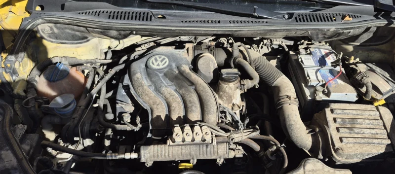 VW Caddy, снимка 6 - Автомобили и джипове - 52524793