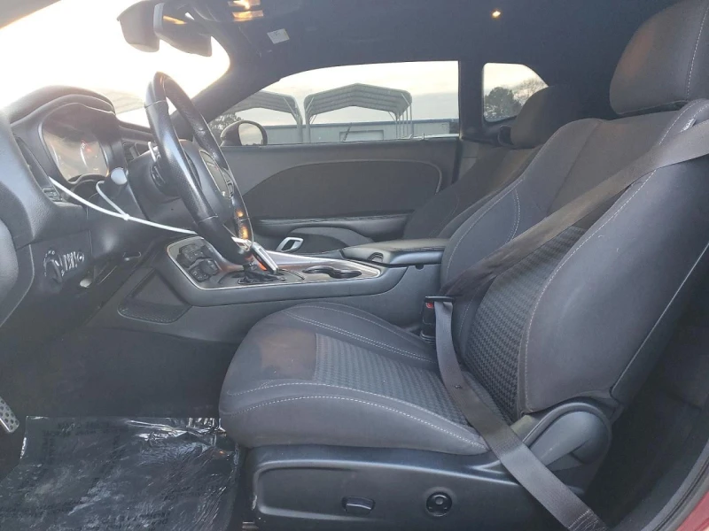 Dodge Challenger, снимка 7 - Автомобили и джипове - 53362295