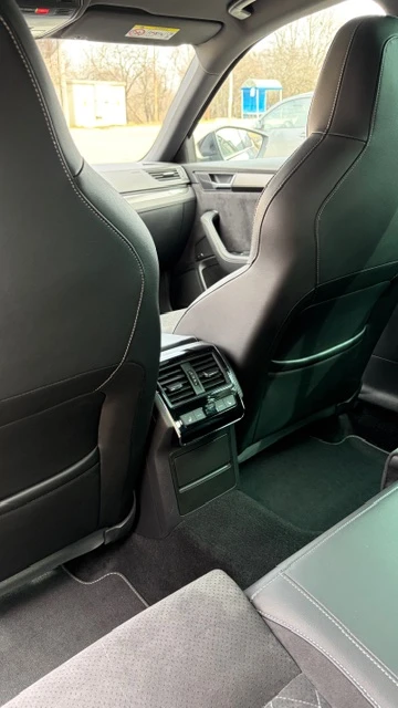 Skoda Superb 2.0 TDI, снимка 12 - Автомобили и джипове - 53748220