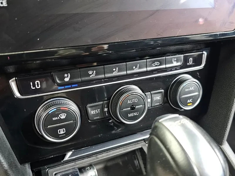 VW Arteon 2.0 Tdi Premium, снимка 16 - Автомобили и джипове - 55084799