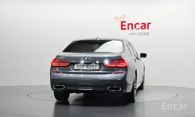 BMW 740 M SPORT * TV * МАСАЖ И ОБДУХВАНЕ ОТЗАД * DISTRONIC, снимка 4 - Автомобили и джипове - 55827104