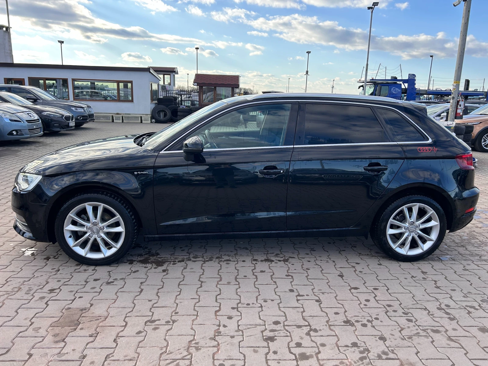 Audi A3 1.4TGI METAN AVTOMAT/NAVI/PANORAMA EURO 6 - изображение 9