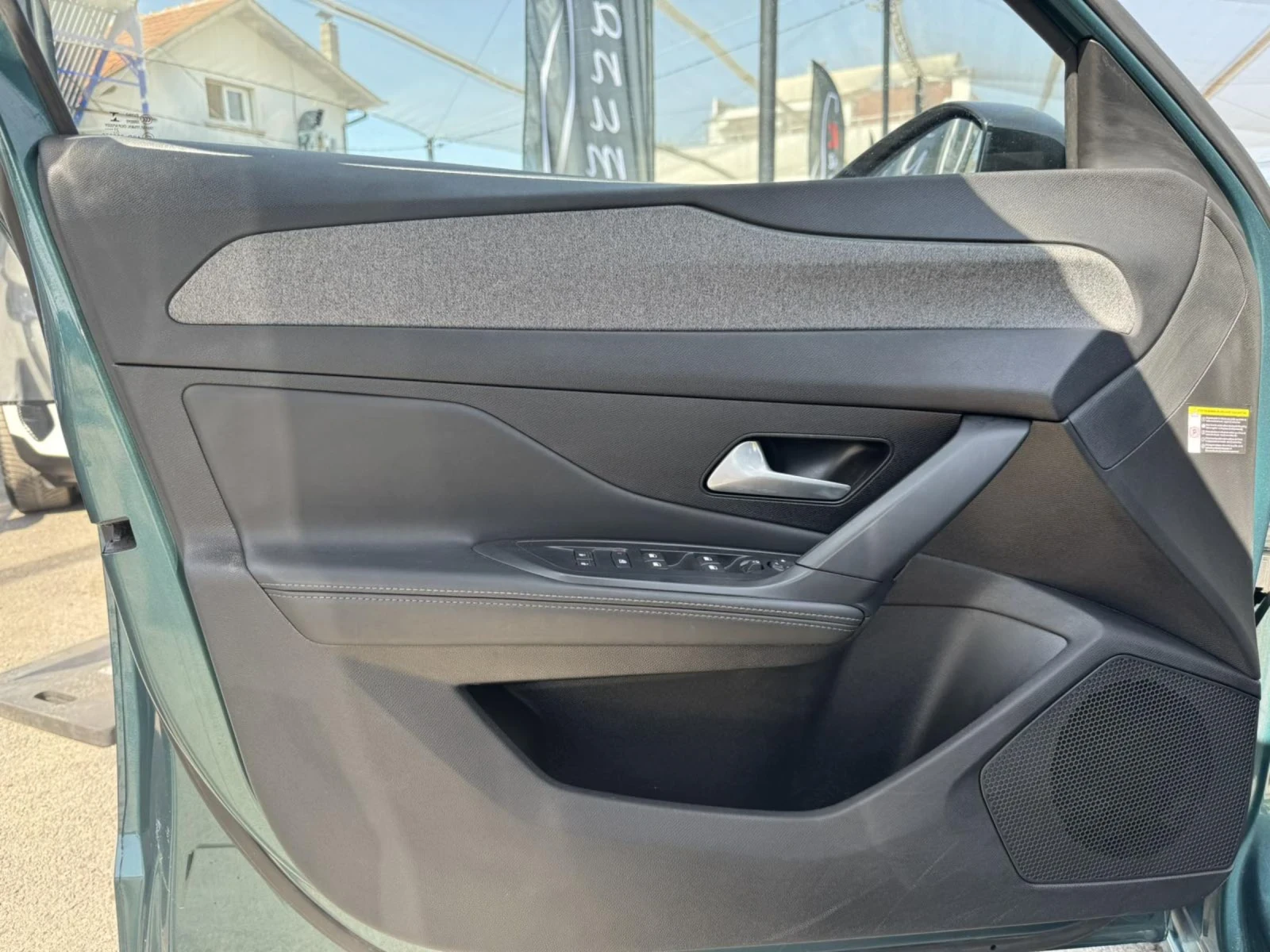 Peugeot 308 1.5BlueHdi EAT8 ALLURE - изображение 6