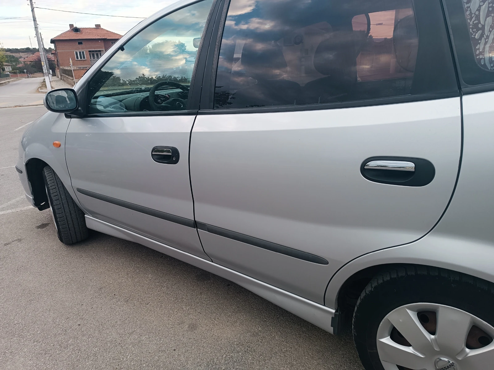 Nissan Almera tino  - изображение 6
