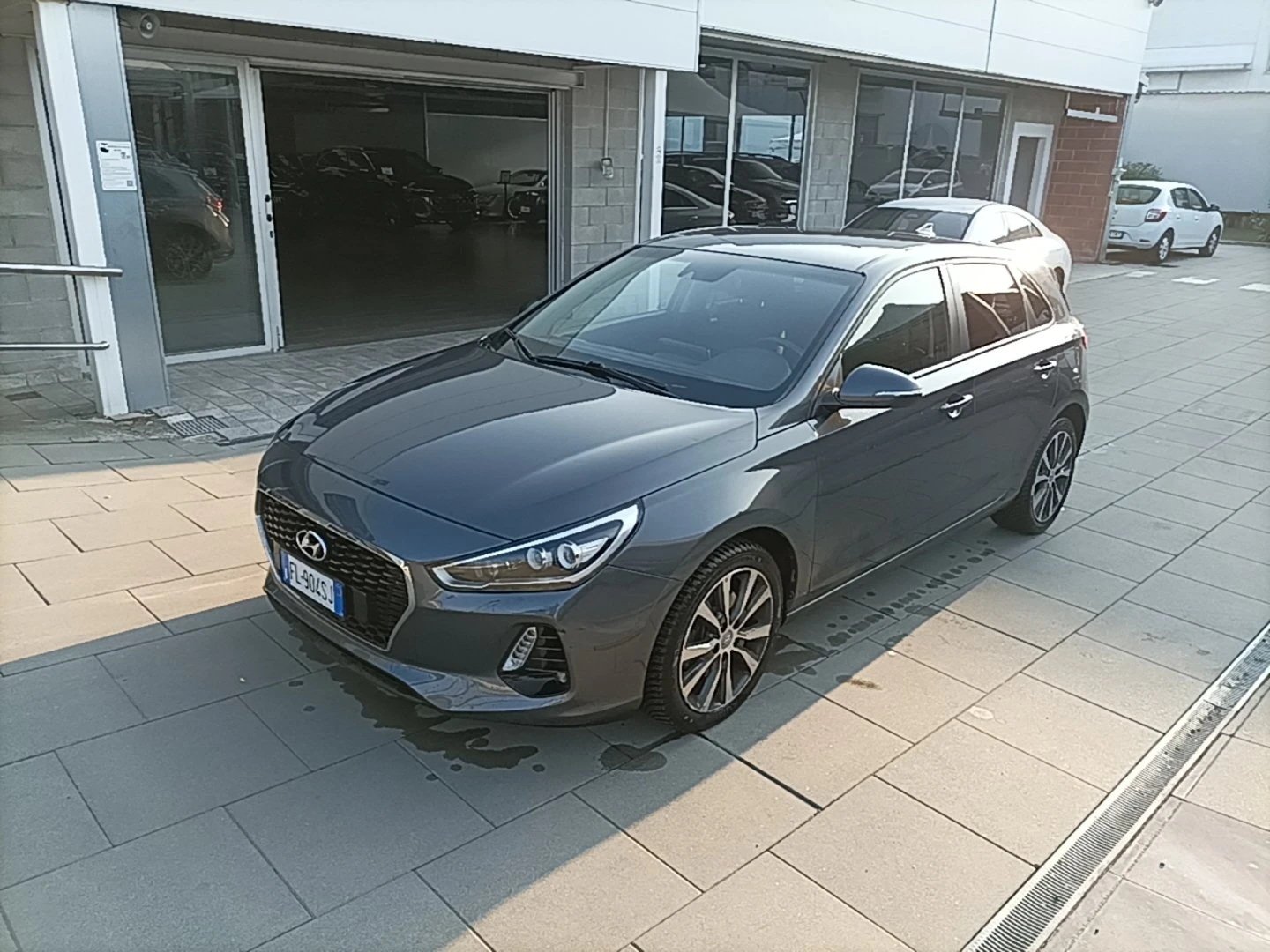 Hyundai I30 1.6 - изображение 2