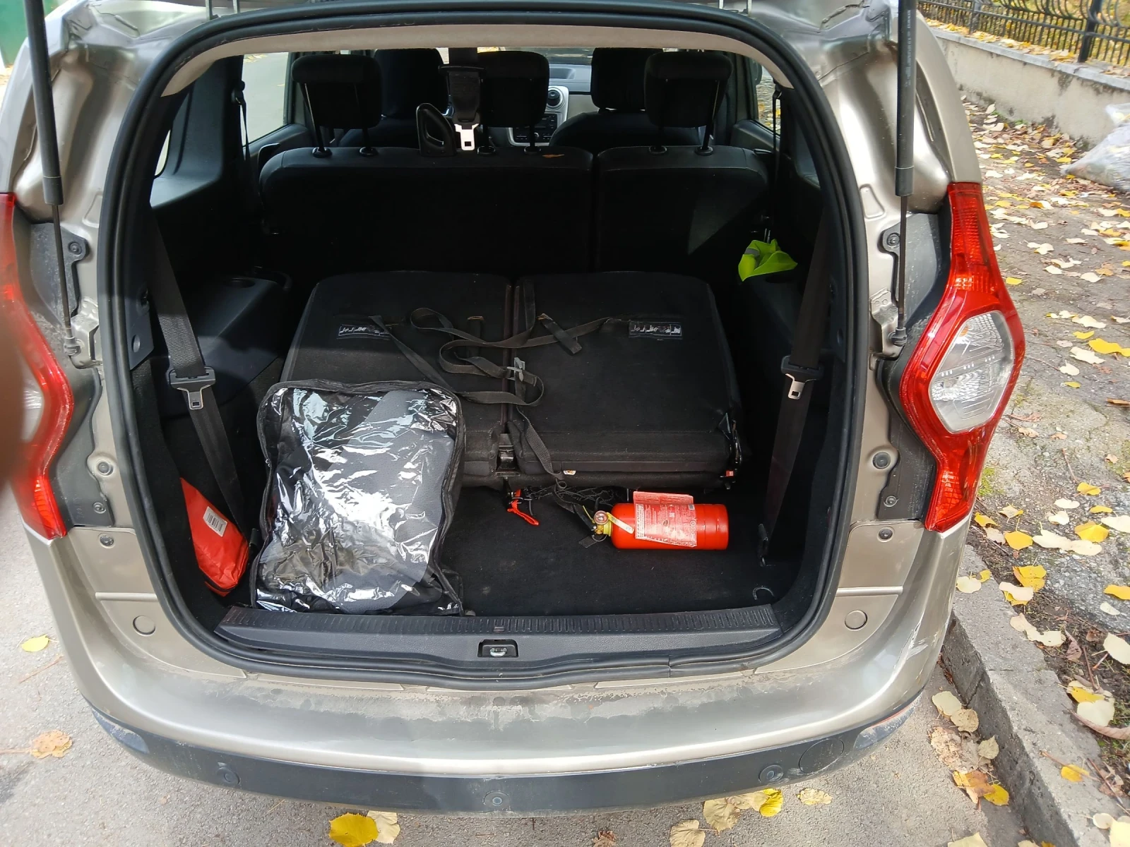 Dacia Lodgy 6+ 1 - изображение 8