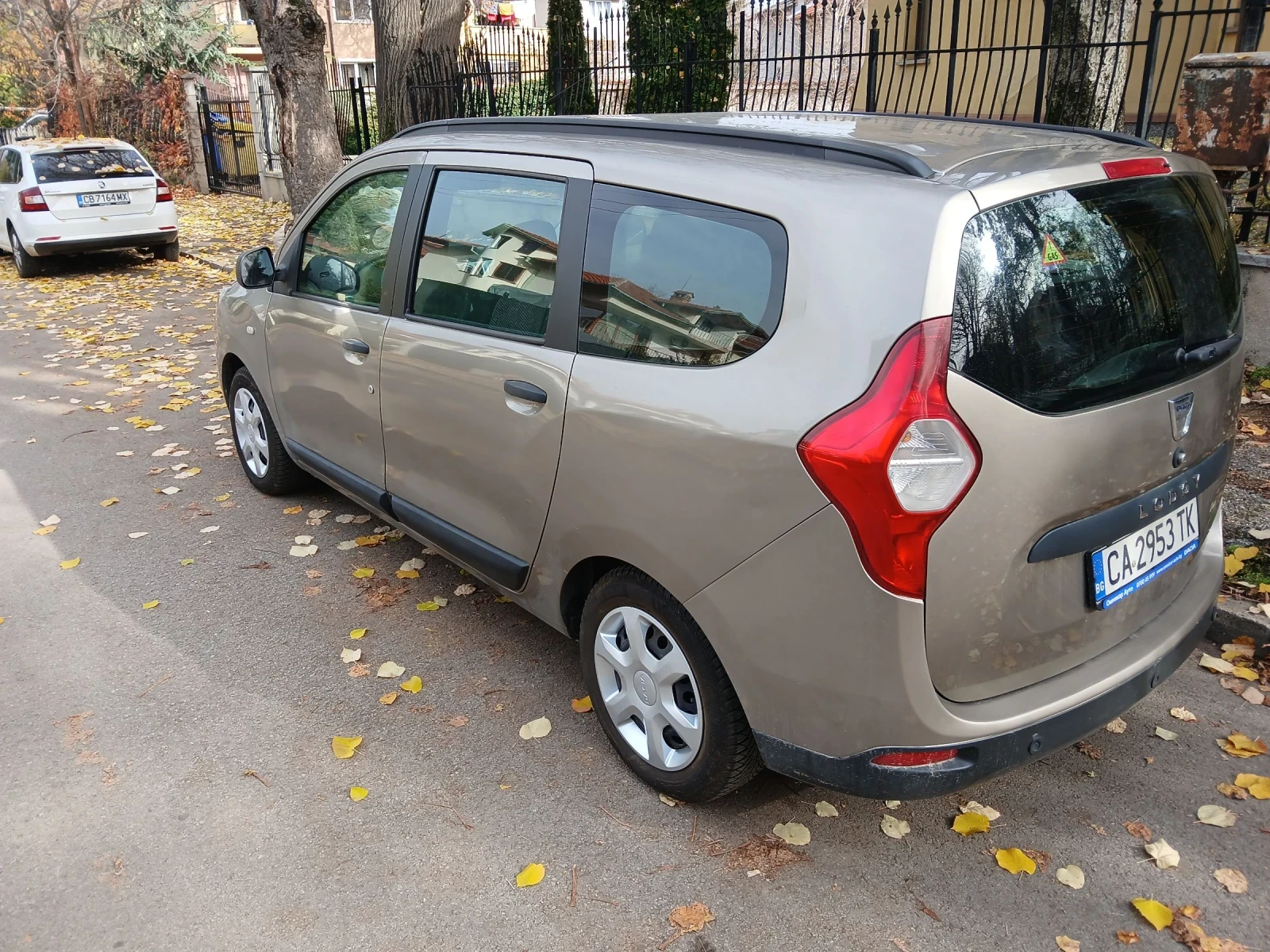 Dacia Lodgy 6+ 1 - изображение 3