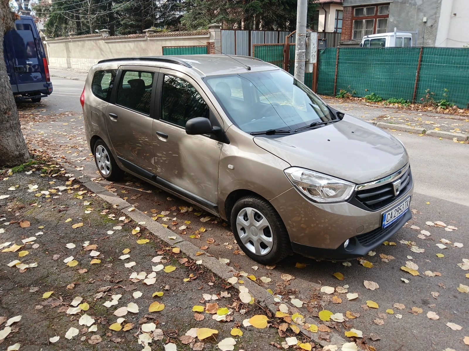 Dacia Lodgy 6+ 1 - изображение 4