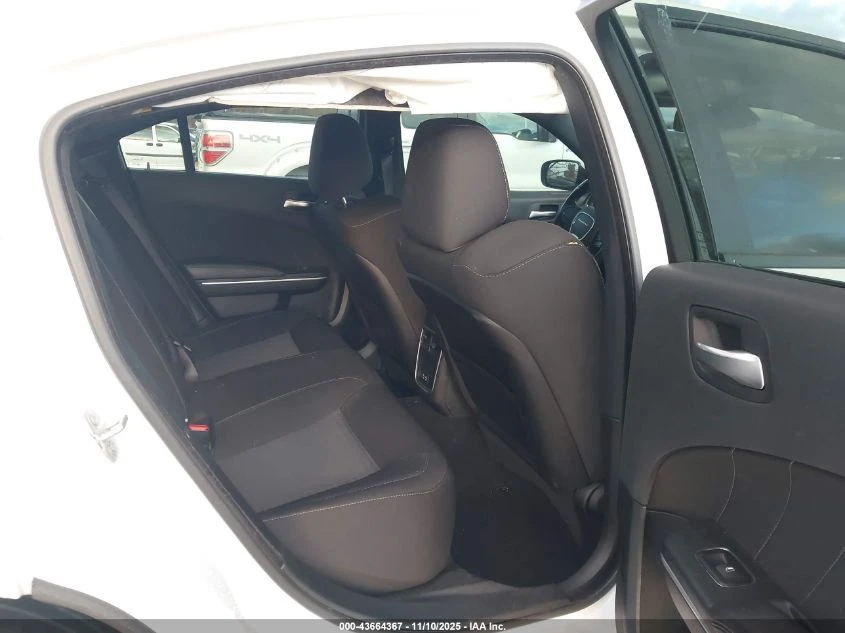 Dodge Charger 3.6l Gt Rwd - изображение 8