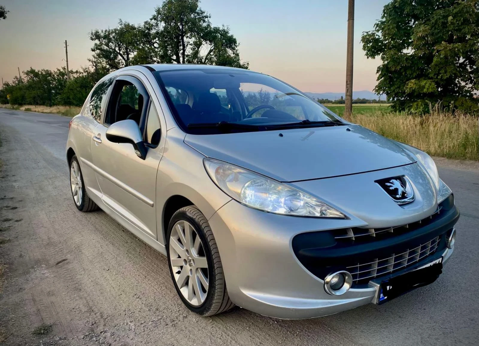Peugeot 207 1.6 HDI/109к.с., снимка 4 - Автомобили и джипове - 53870633
