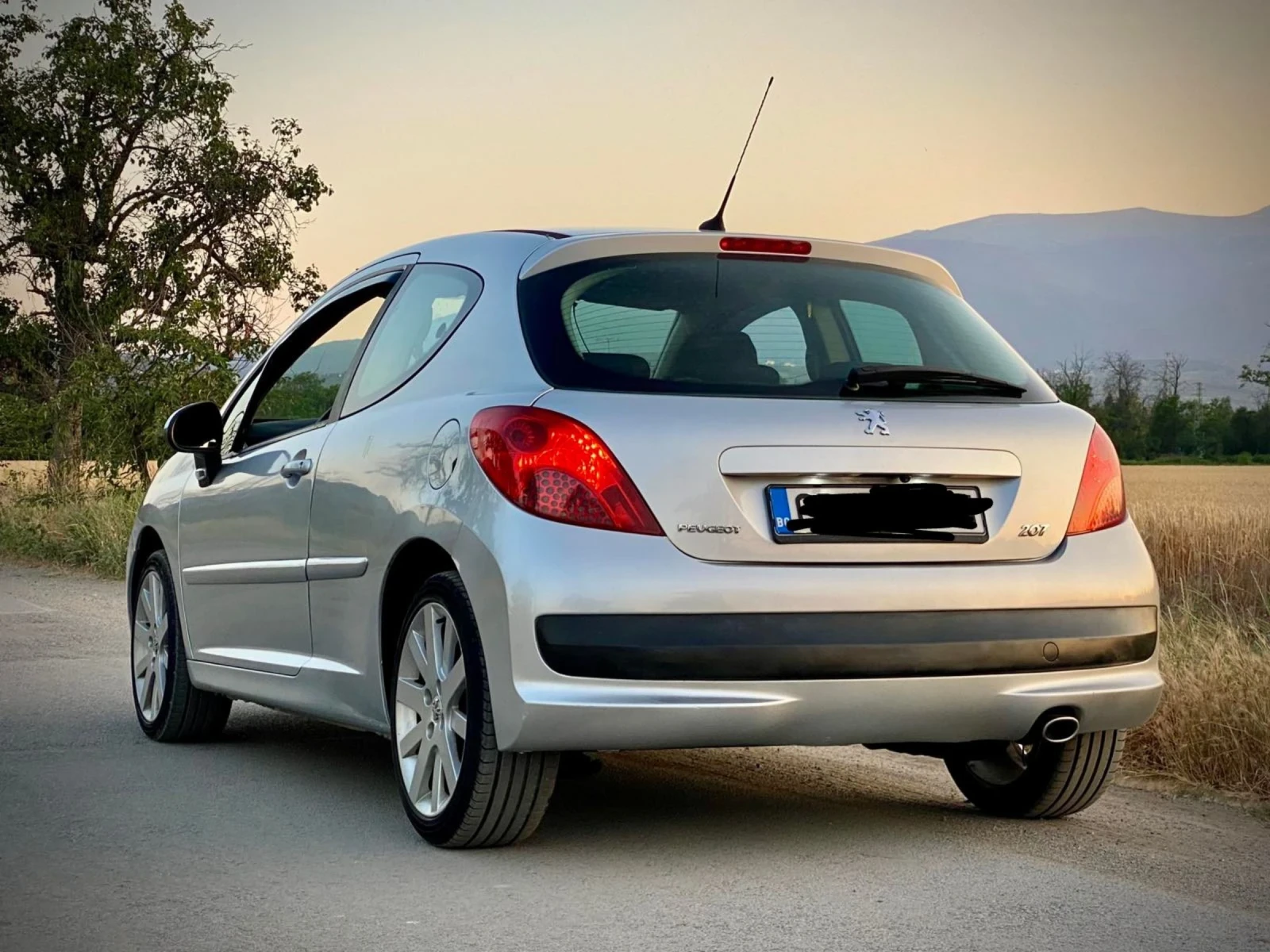 Peugeot 207 1.6 HDI/109к.с., снимка 10 - Автомобили и джипове - 53870633