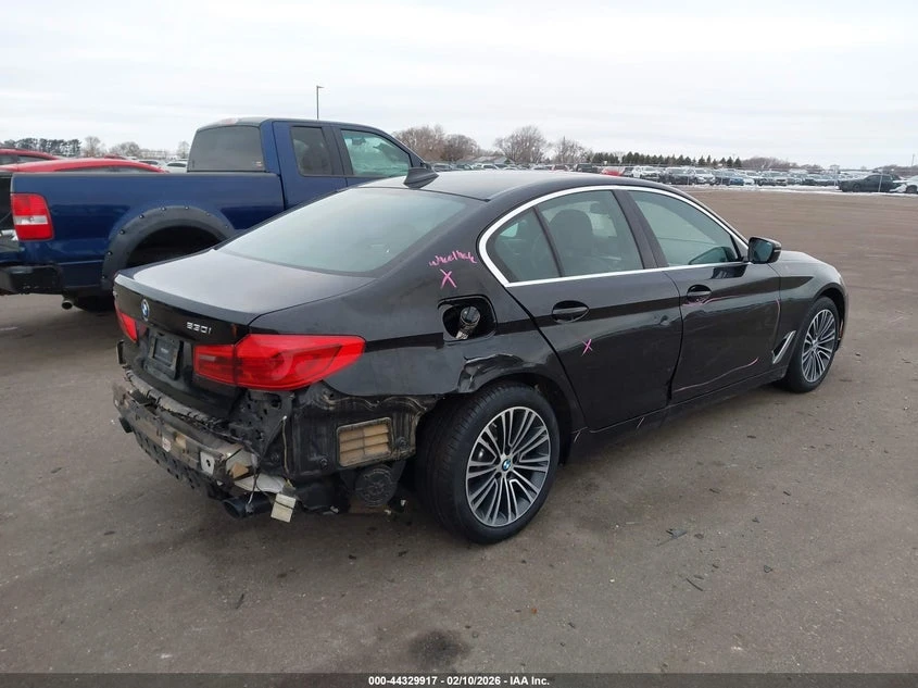 BMW 530 2.0l I xDrive, снимка 4 - Автомобили и джипове - 53907208