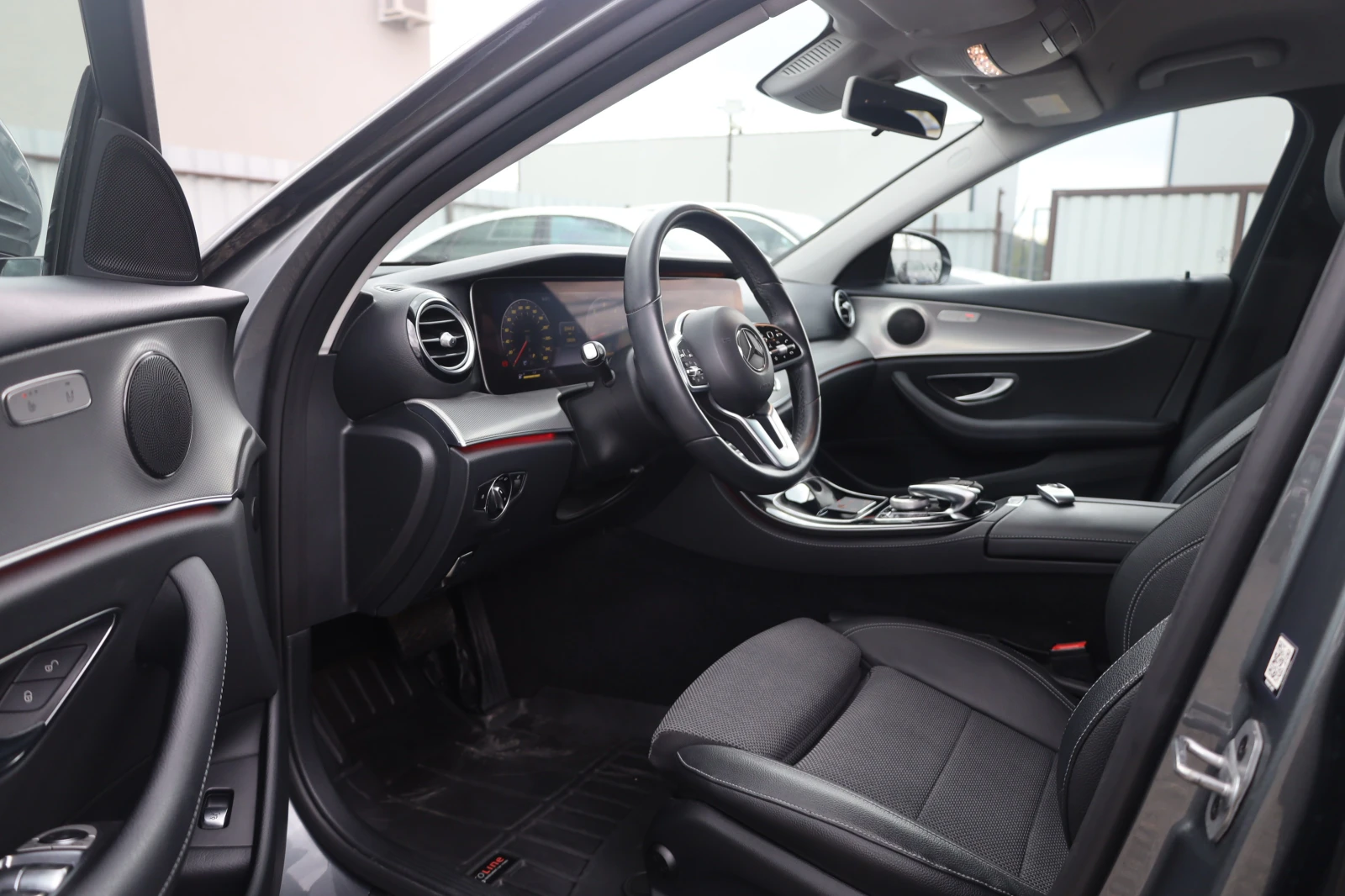 Mercedes-Benz E 400 d 4M WideScreen KAM SzH LED Ambient #iCarbg