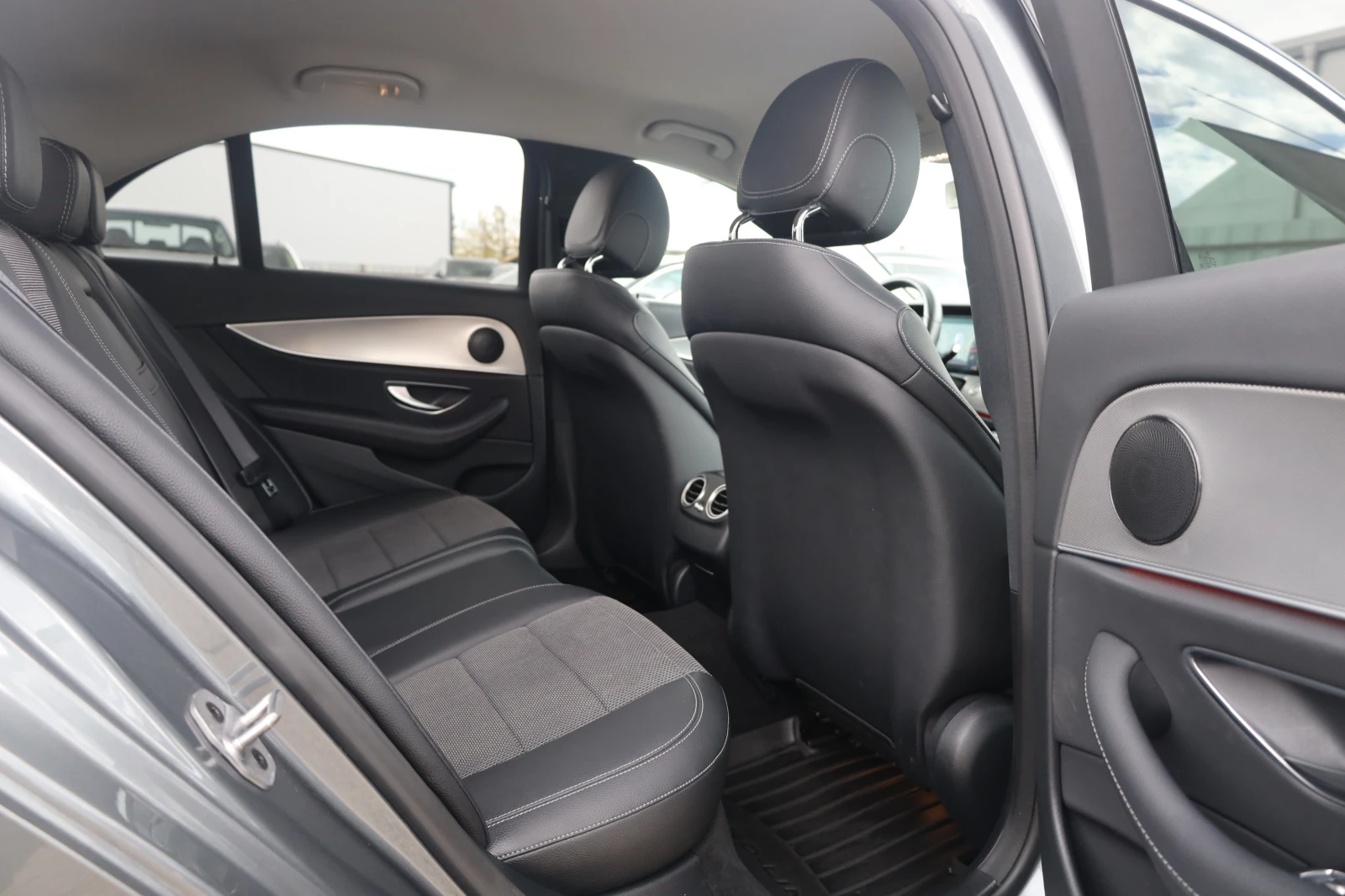 Mercedes-Benz E 400 d 4M WideScreen KAM SzH LED Ambient #iCarbg