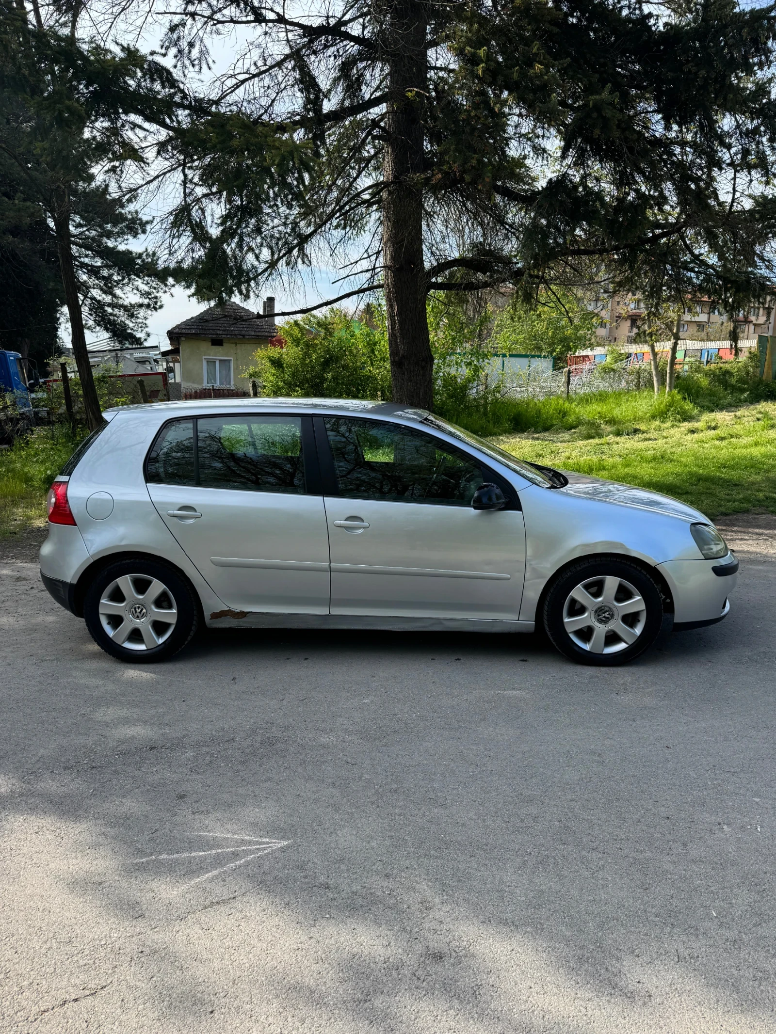 VW Golf TDI, снимка 8 - Автомобили и джипове - 54420456