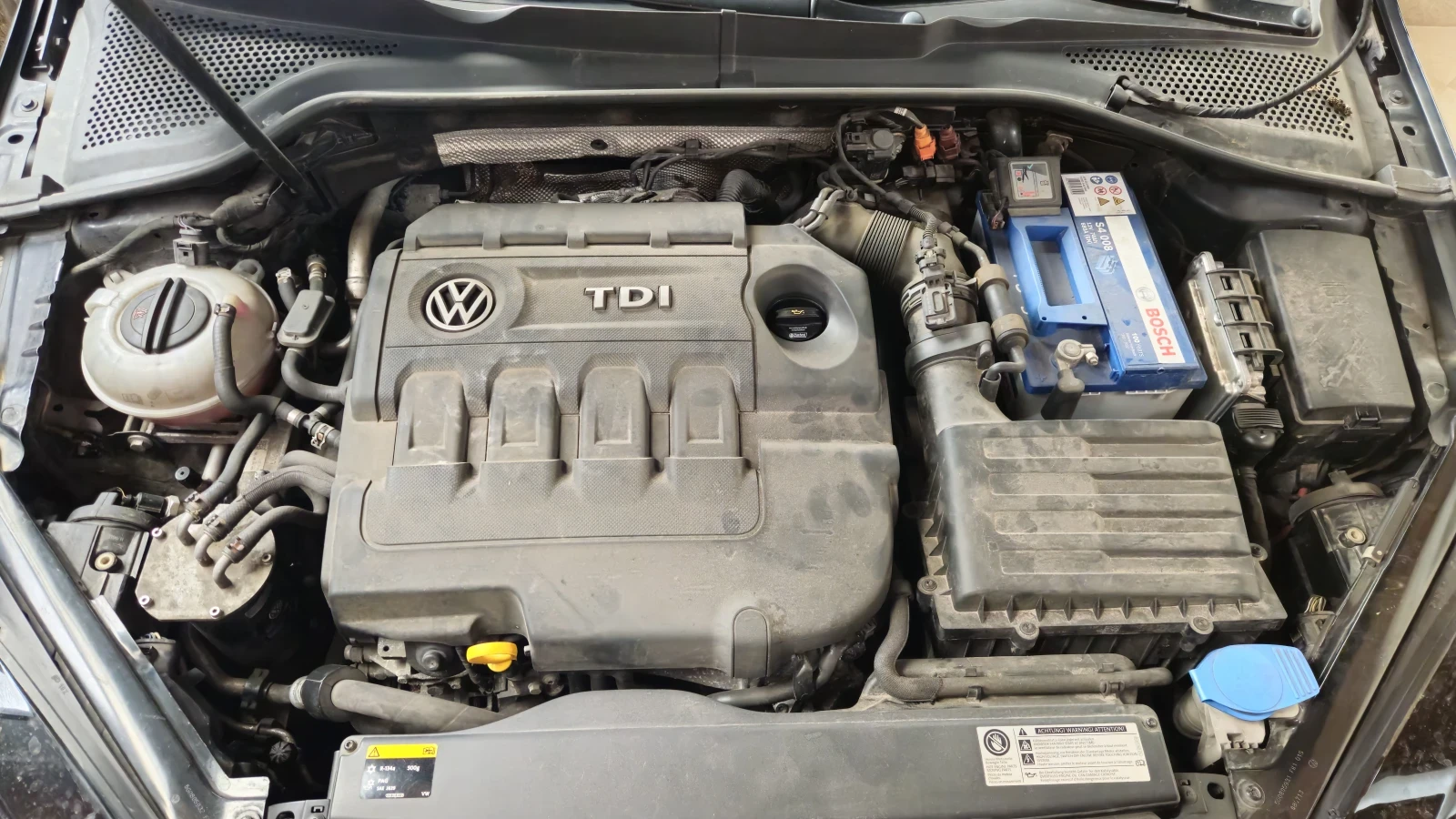 VW Golf 1.6TDI, снимка 10 - Автомобили и джипове - 54478650