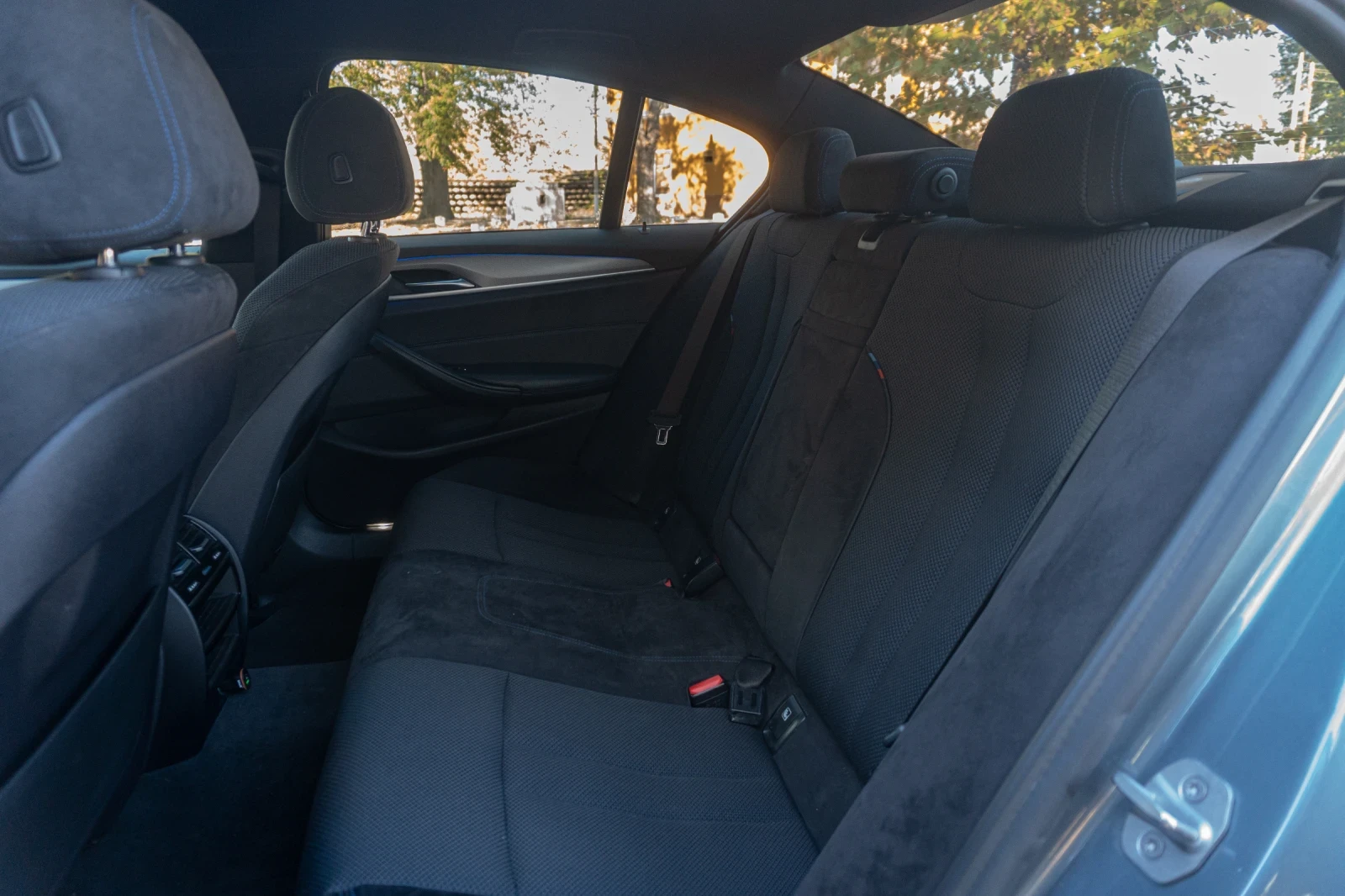 BMW 520 M PAKET XDRIVE СЕРВИЗНА ИСТОРИЯ, снимка 12 - Автомобили и джипове - 54726198