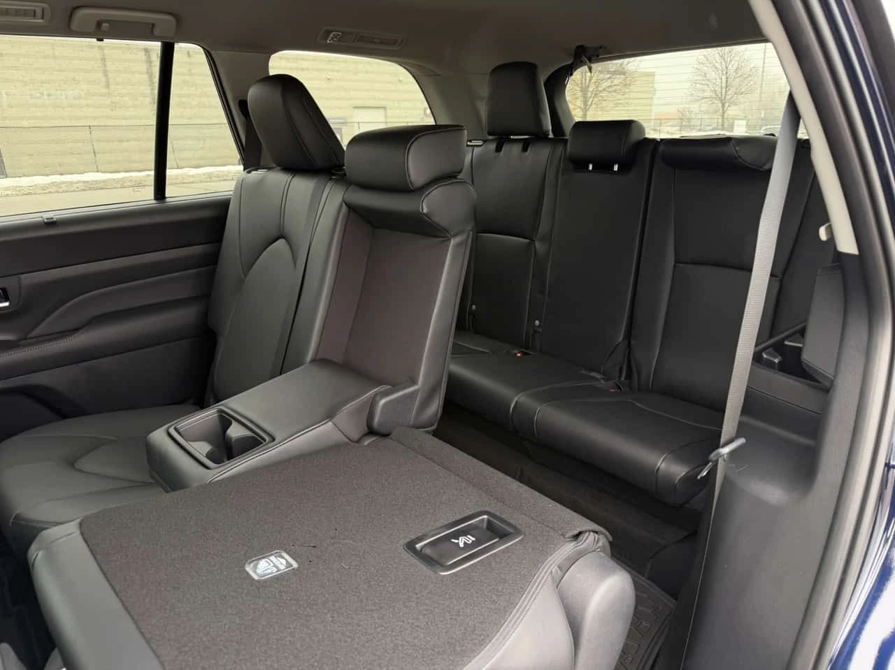 Toyota Grand Highlander * Hybrid * CARFAX * ПОДГРЕВИ * KEYLESS * 2 КЛЮЧА, снимка 9 - Автомобили и джипове - 54755591