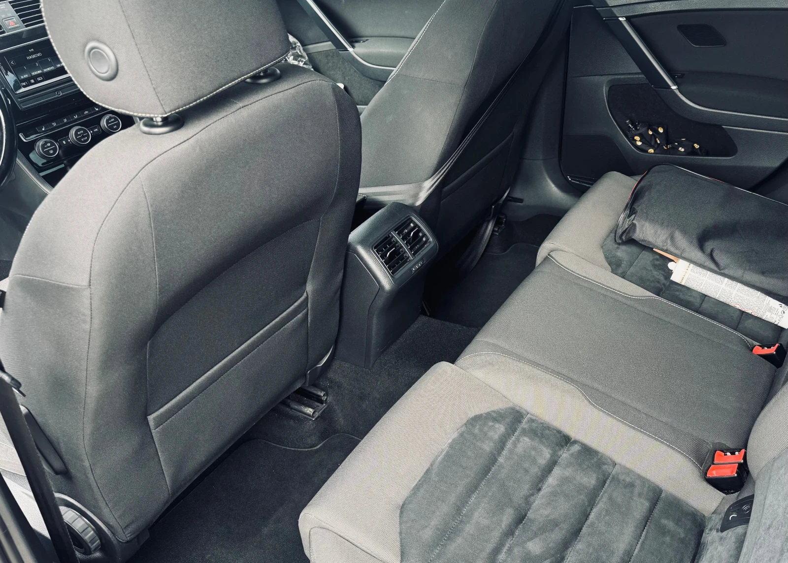 VW Golf 2.0TDI 150ps, снимка 5 - Автомобили и джипове - 54923777