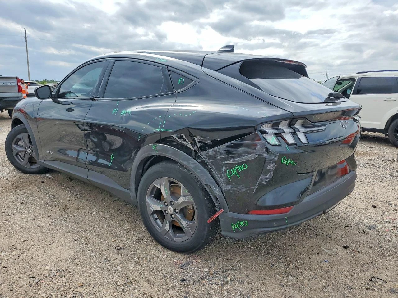 Ford Mustang Mach-E SELECT | Mobile.bg � ����������� 3