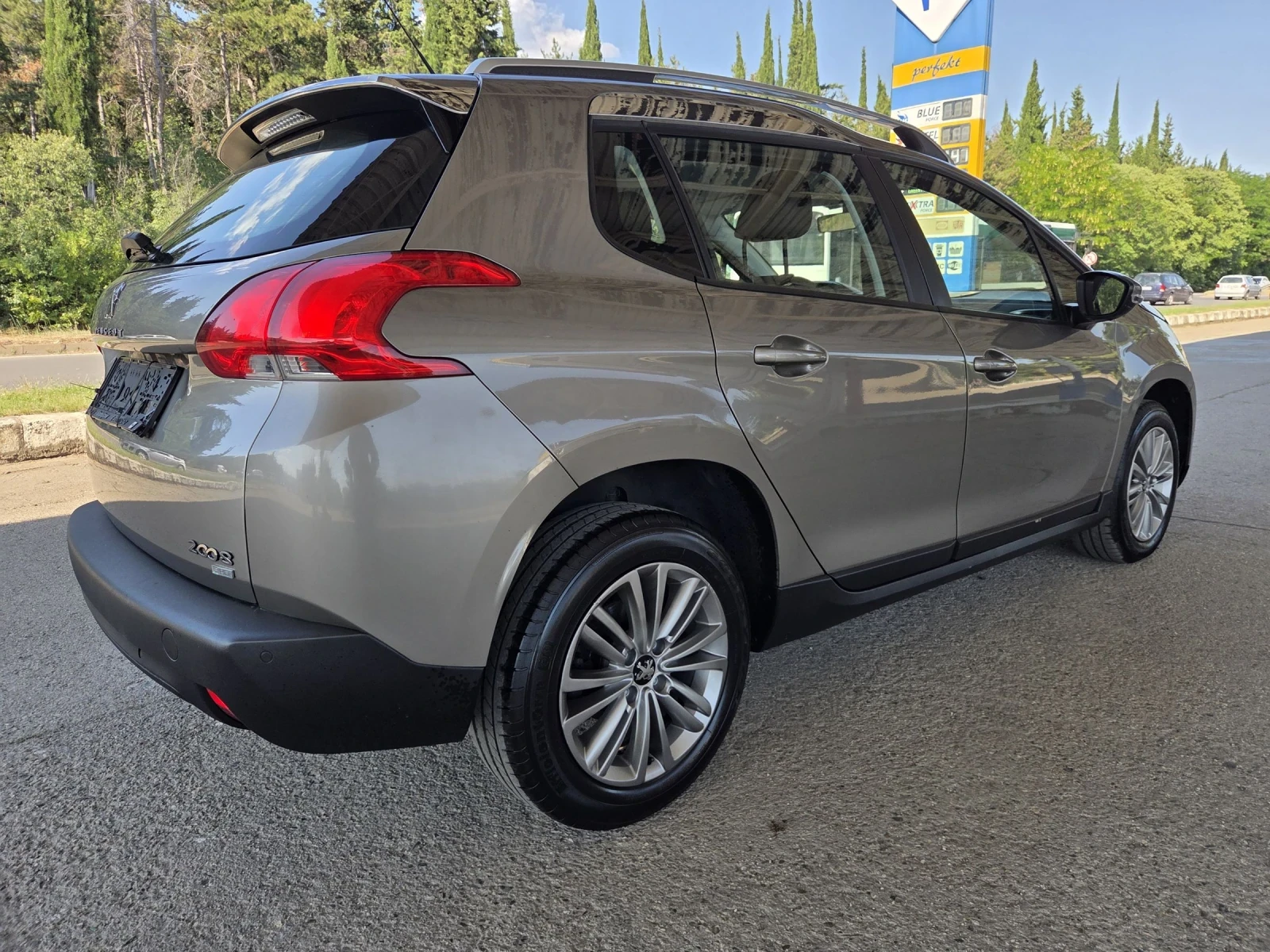Peugeot 2008 1, 6 hdi 90 hp, снимка 3 - Автомобили и джипове - 55221868