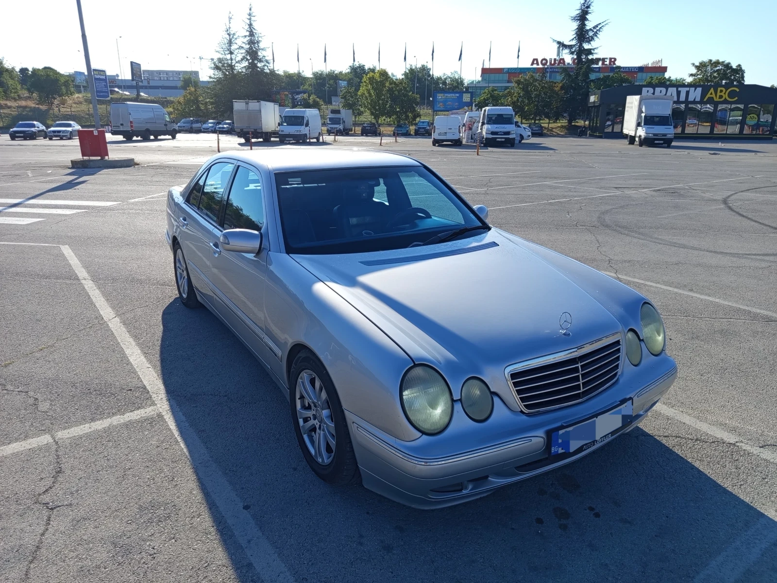 Mercedes-Benz E 200 Kompressor , снимка 2 - Автомобили и джипове - 55272183