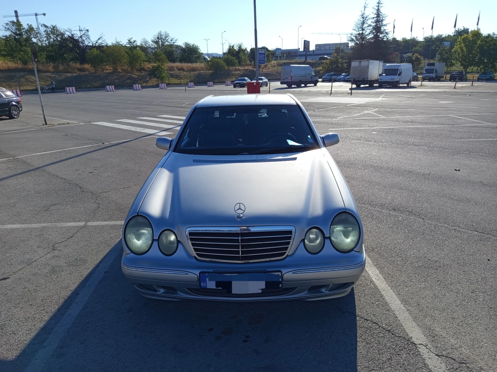 Mercedes-Benz E 200 Kompressor , снимка 4 - Автомобили и джипове - 55272183