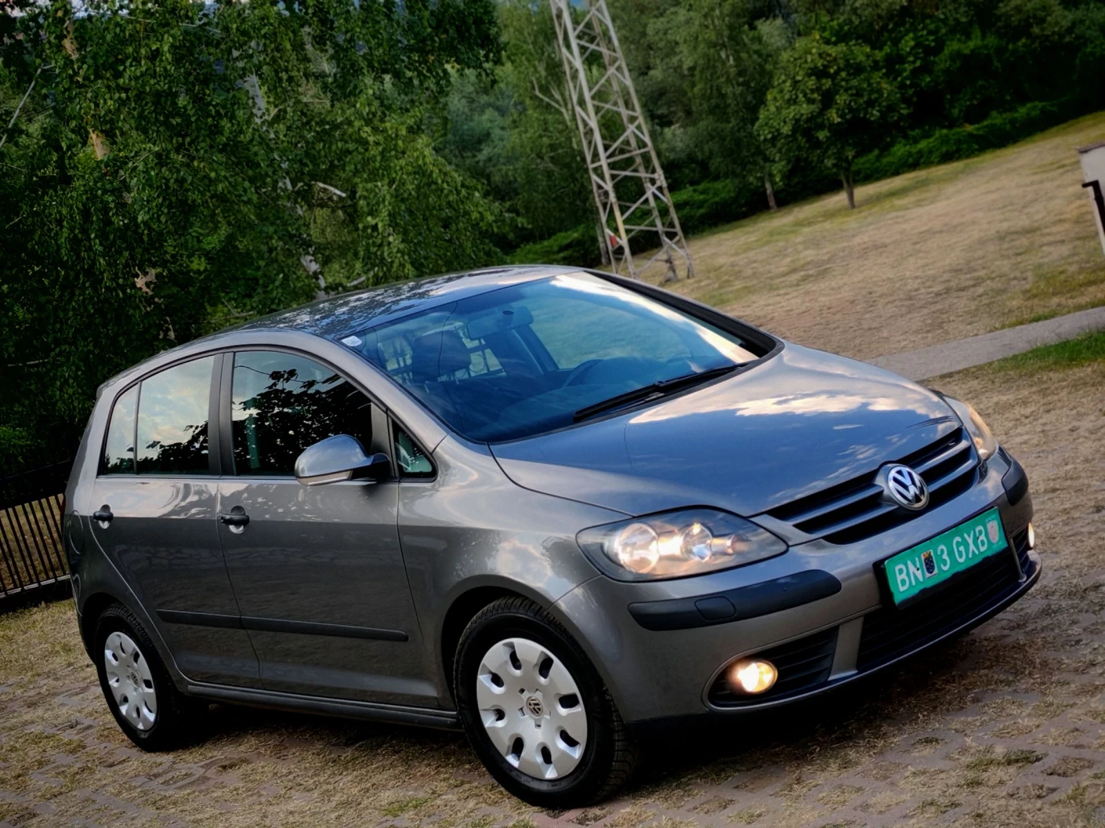 VW Golf Plus 1.9TDI(BKC)(105)* КЛИМАТРОНИК* НОВ ВНОС * , снимка 8 - Автомобили и джипове - 55334983