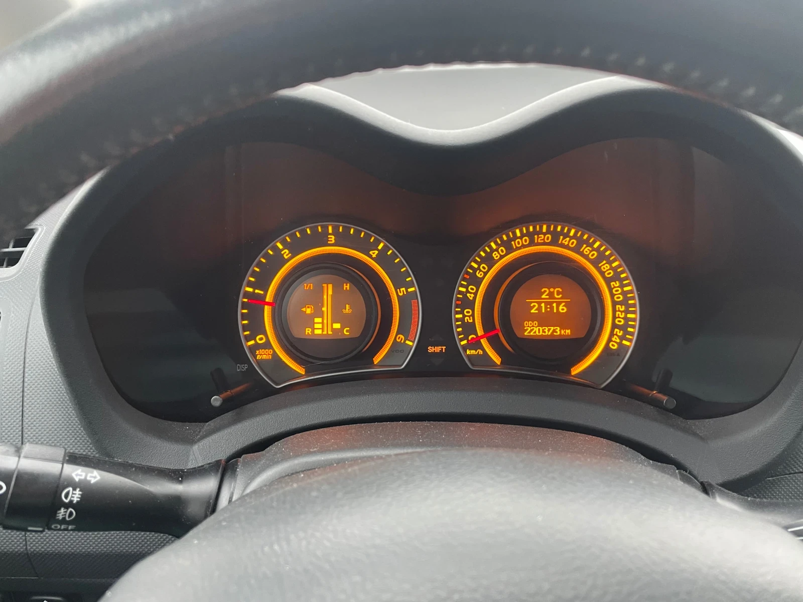 Toyota Auris D4D, снимка 7 - Автомобили и джипове - 55423418