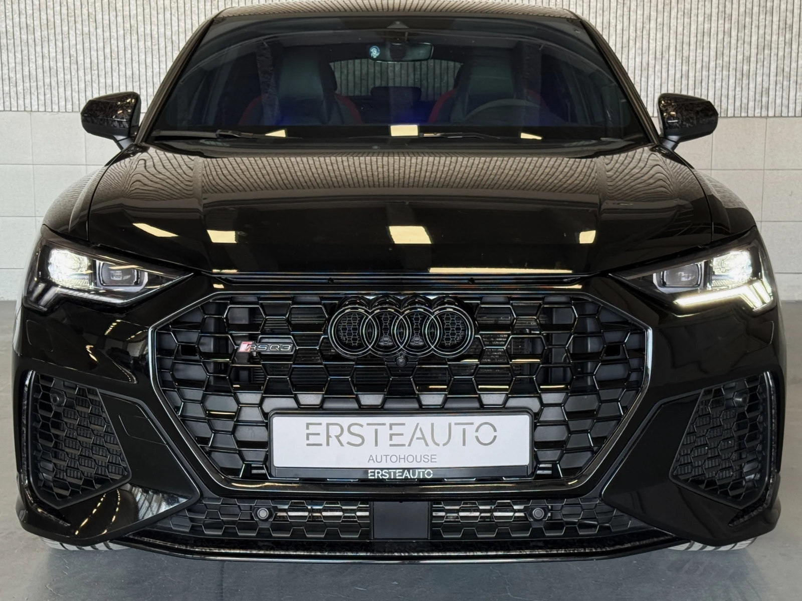 Audi RSQ3 2.5 TFSI QUATTRO PANO 360 SONOS , снимка 2 - Автомобили и джипове - 55447887