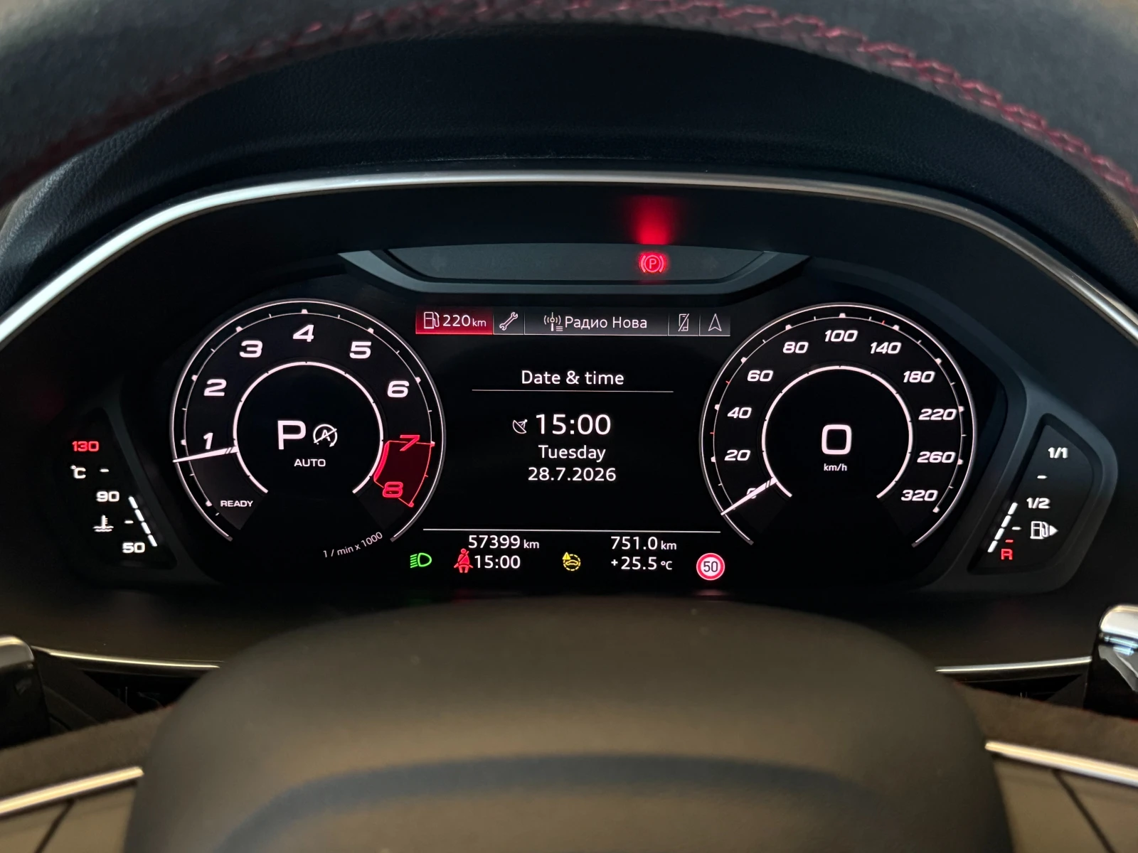 Audi RSQ3 2.5 TFSI QUATTRO PANO 360 SONOS , снимка 11 - Автомобили и джипове - 55447887