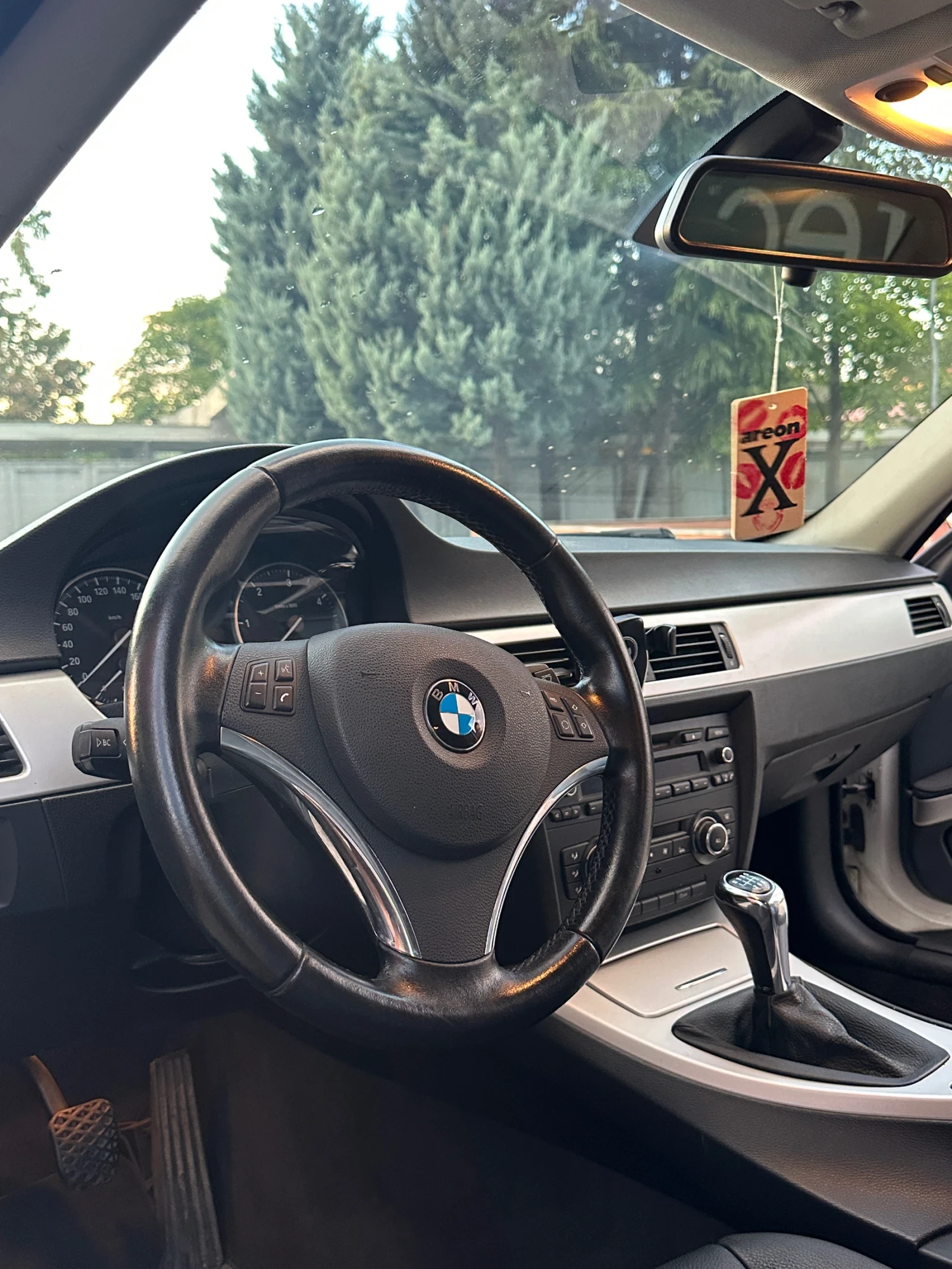 BMW 320, снимка 8 - Автомобили и джипове - 56066913