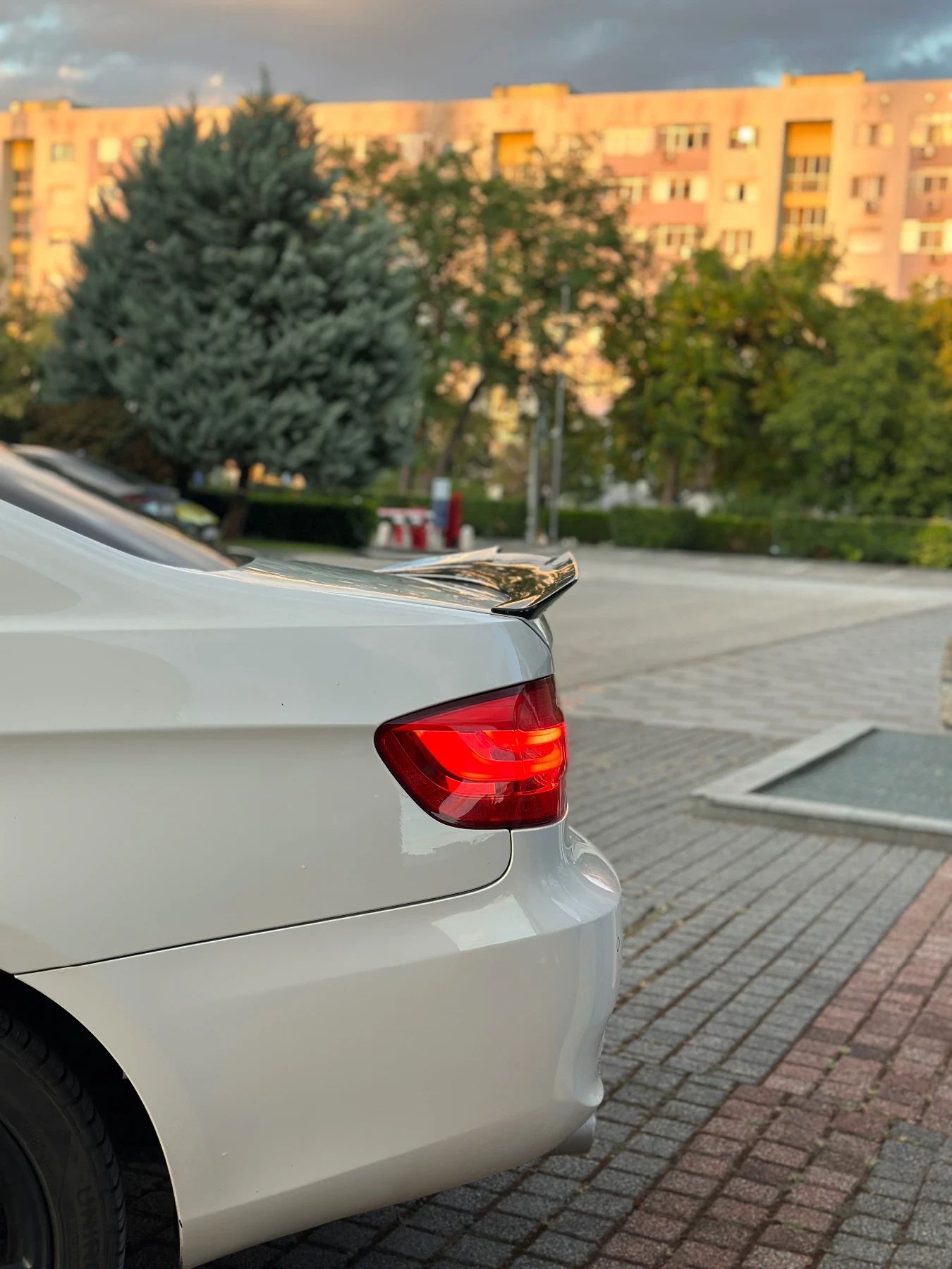 BMW 320, снимка 5 - Автомобили и джипове - 56066913